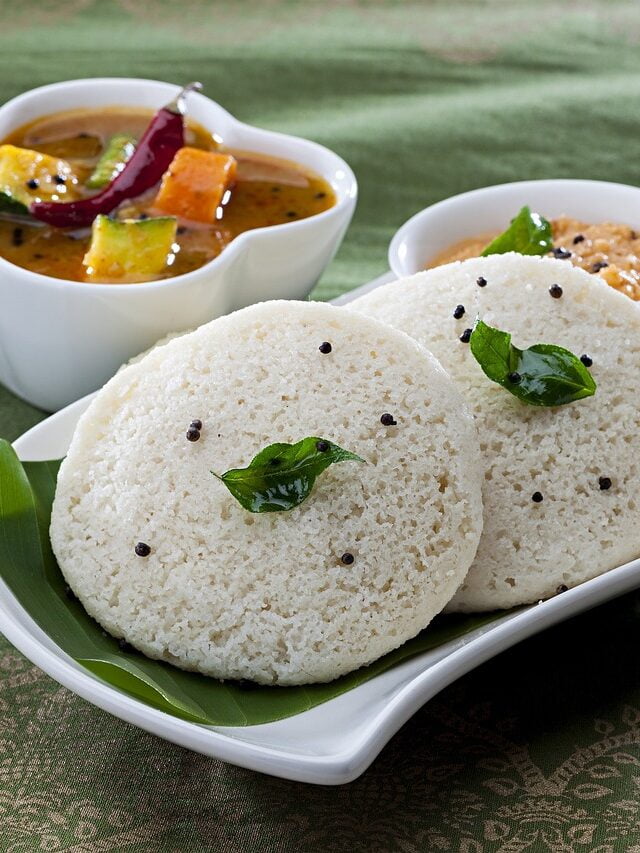 Idli Recipe with Chutney : A Mouthwatering South Indian Delight