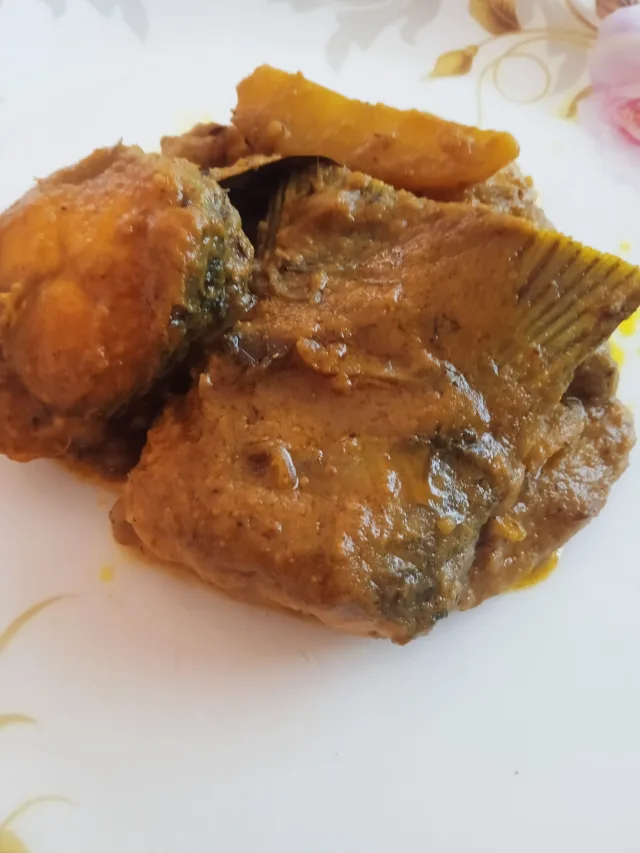 Katla Fish Curry: A Flavorful Bengali Delight