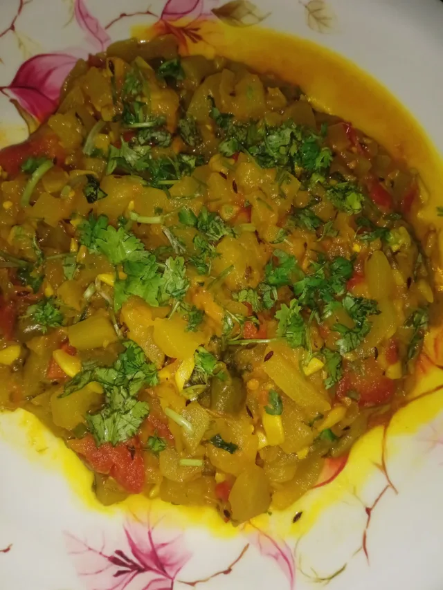 Lauki Tamatar Ki Sabji: A Delightful Indian Dish