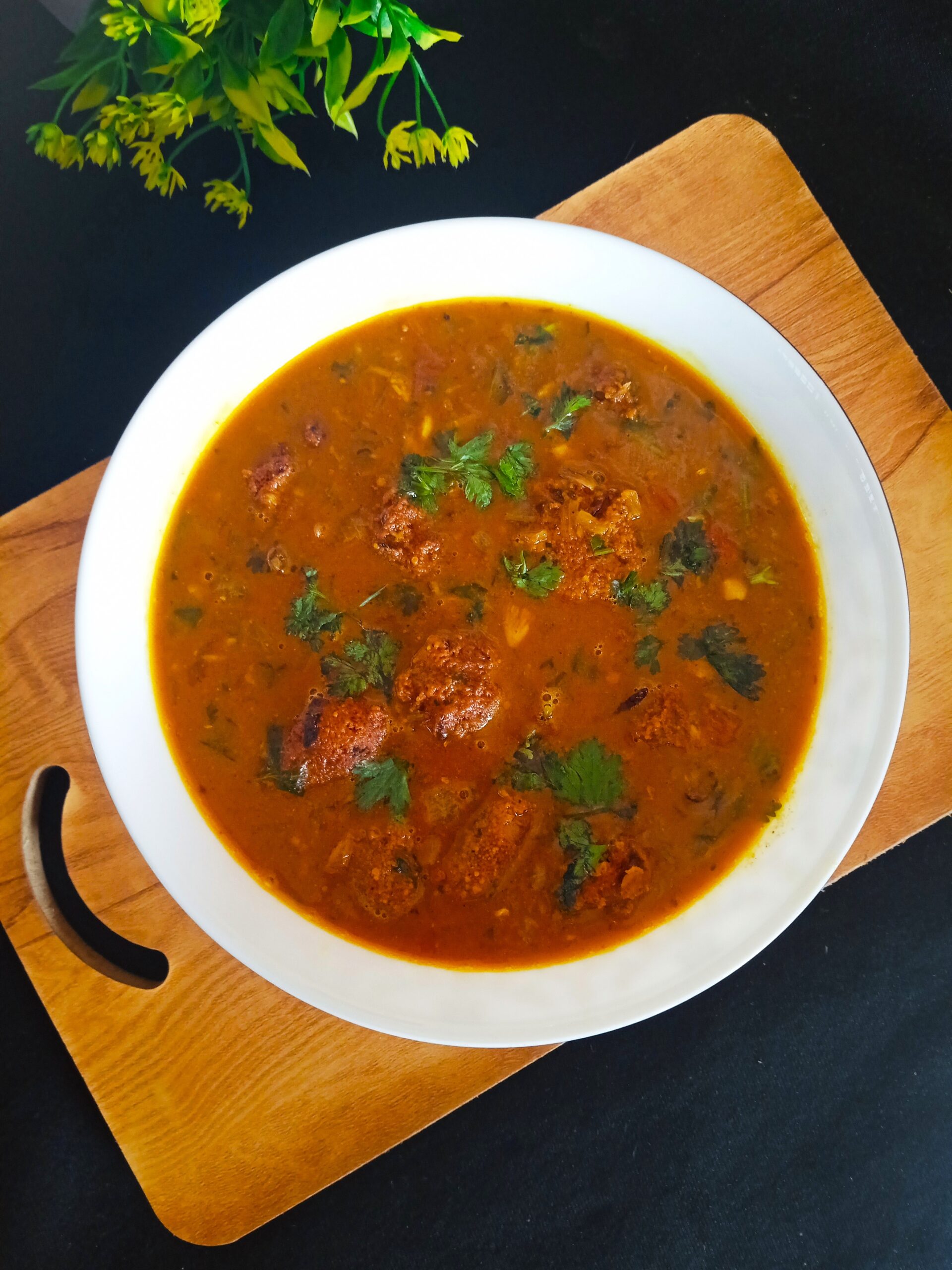 Macher Dimer Borar Jhol recipe